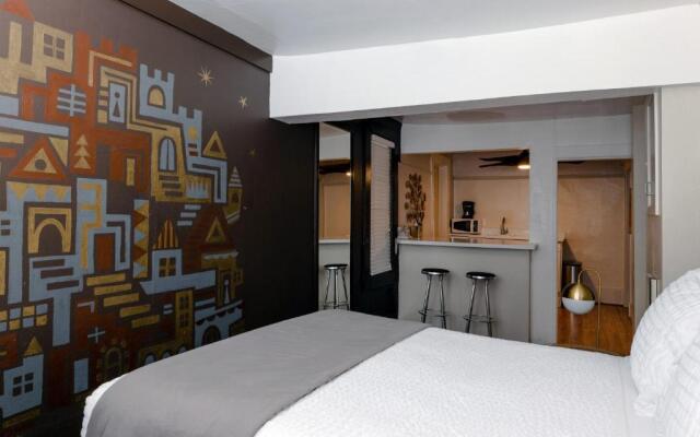The Metro Hotel
