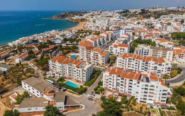 Sea View Central Town 2 Bedroom Apartment