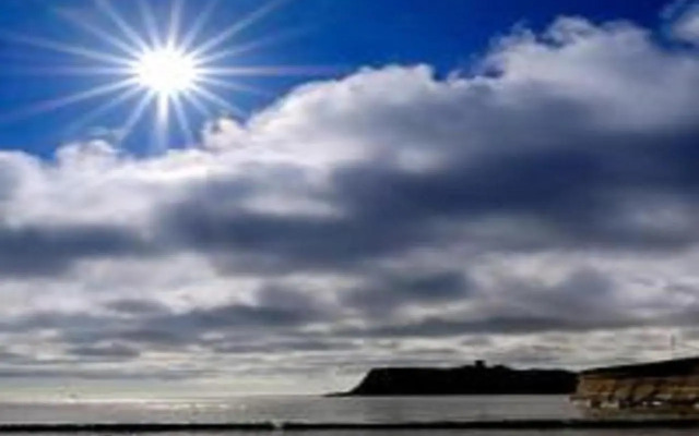 Raglan 3 Town Centre Modern Free Parking