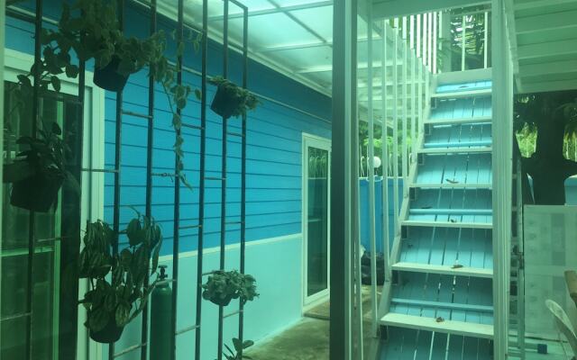 Ruean Mai Hom - Hostel