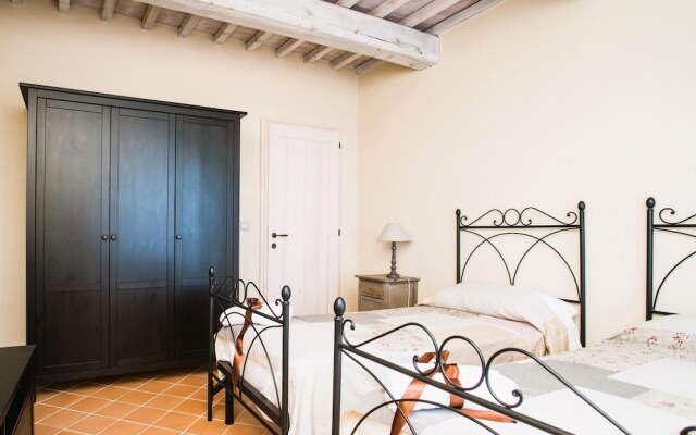 Luxury 3 Rooms Apt Olives in Siena Resort