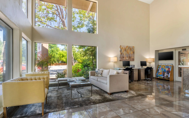 Best Western Plus Inn Scotts Valley