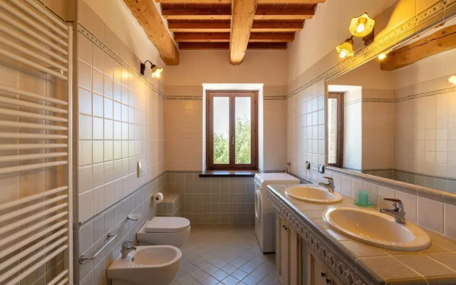 Apartment in a Farmhouse With 2 Pools