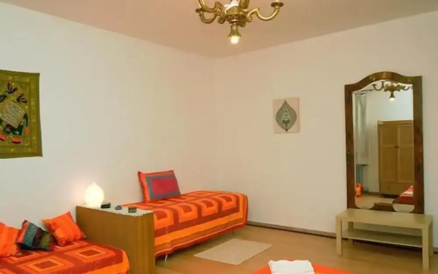 B&B Arabesque