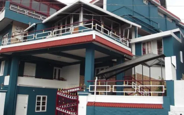 OYO 28641 Vijaya Deepa Guest House