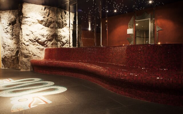 Hotel International