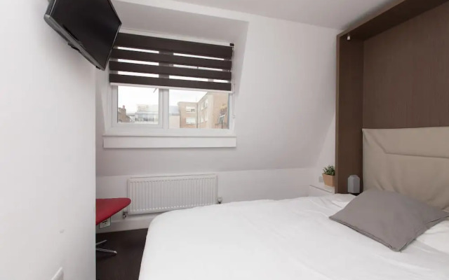 Charlotte Street Apartments by Allô Housing