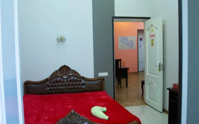 Mister Hostel
