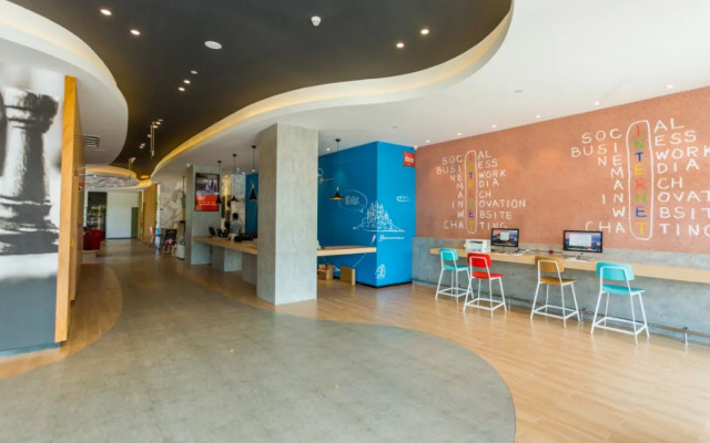 ibis Wenzhou University Hotel