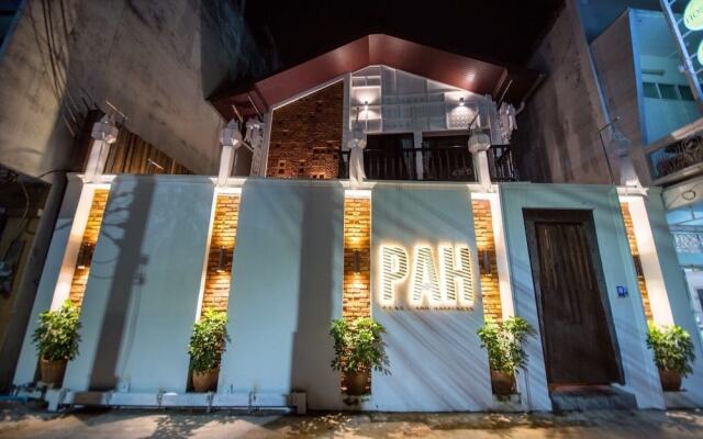 Pah Hotel