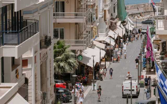Planis Str Urban Suites