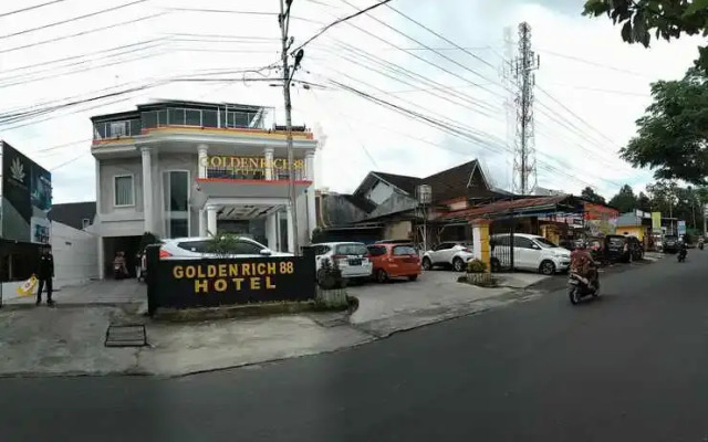 Golden Rich 88 Hotel