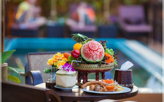 CM Night Bazaar Boutique Hotel
