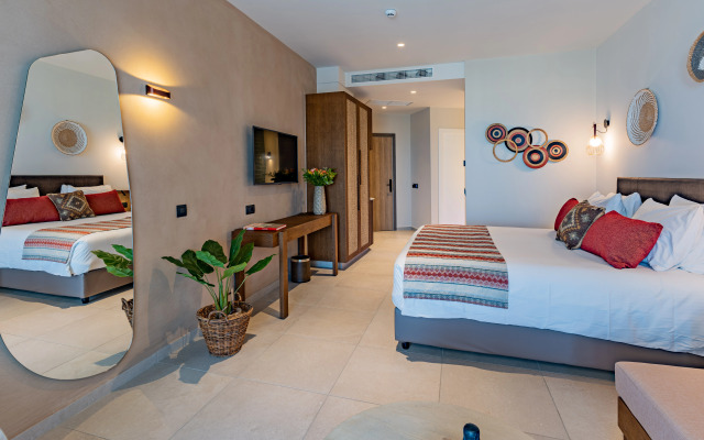Minos Ambassador Suites & Spa - Adults only
