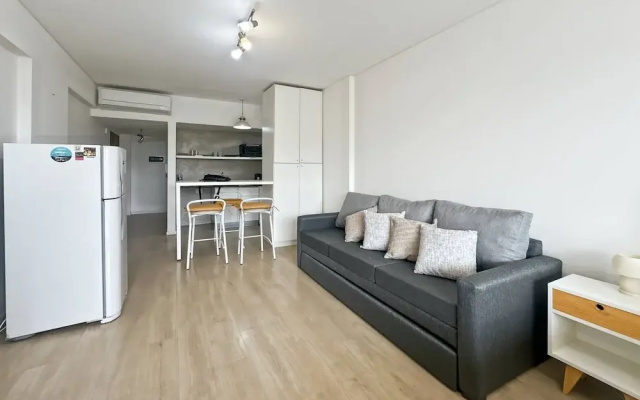 Comfortable Studio With Balcony and Excellent Location