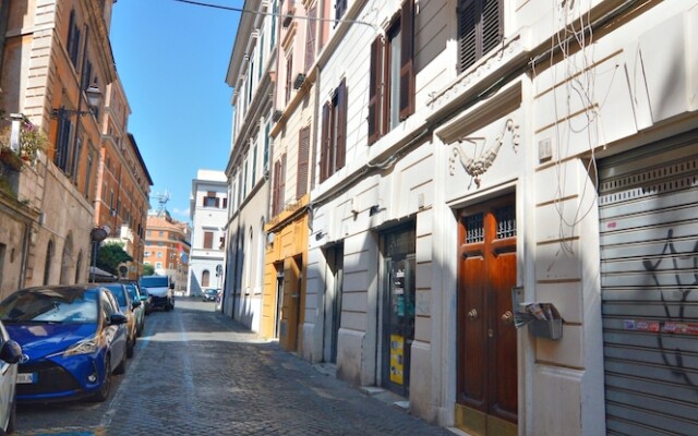 Romaresidence Trastevere Guesthouse