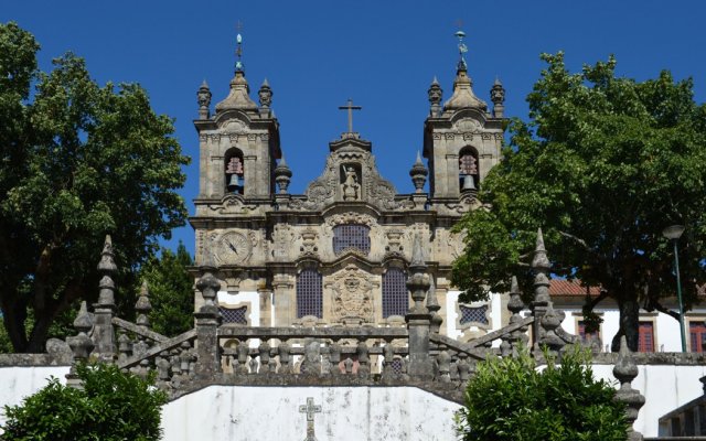 Pousada Mosteiro Guimarães, Monument Hotel & SLH