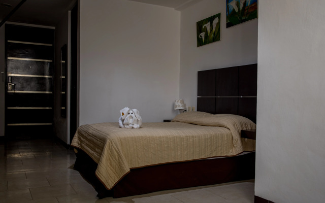 Hotel Plaza Playa - Near Playa del Carmen Main Beach