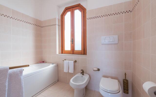 RIPARI DI GIOBBE 6&2, Emma Villas