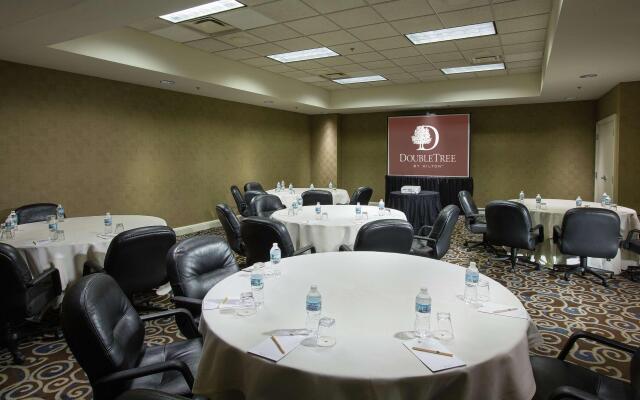 DoubleTree by Hilton Chicago O'Hare Airport - Rosemont