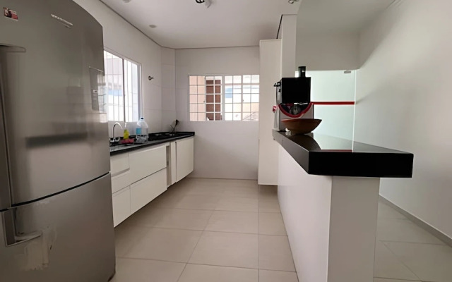 Casa com piscina em Boraceia