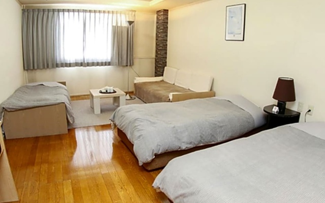 Resort Hotel Front Stage - Vacation STAY 95340v – Guest Rooms – Otari