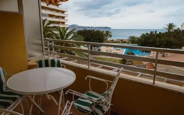 Sea Front Voramar Apartment