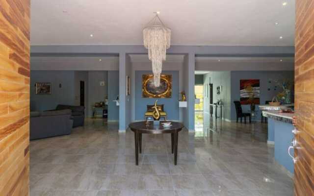 Oasis House B&B Cancun