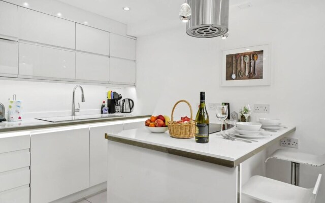 Livestay- Trendy 1bed With Balcony in Westminster