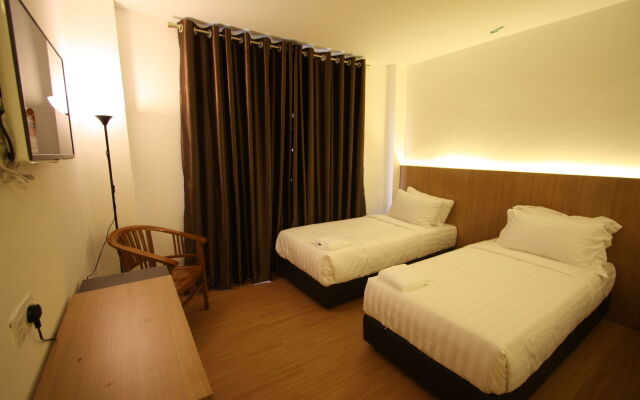 Place2Stay Business Hotel - Waterfront