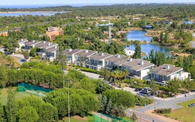 Troia Residence by The Editory - Beach Houses