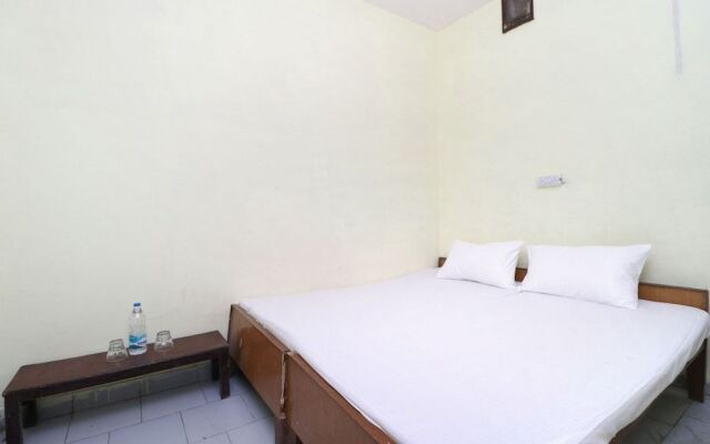 Spot on 41126 Shri Krishankripa Guest House