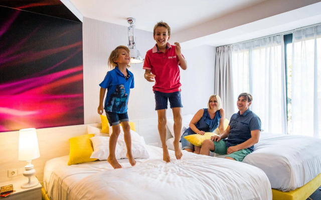 Science Hotel