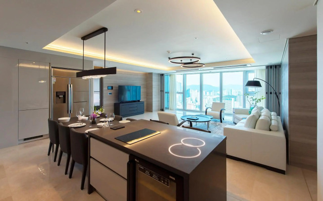 Newcz Lct Residence