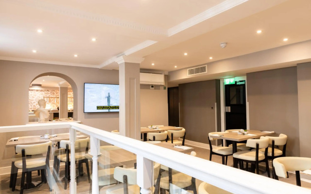 Byron Hotel London