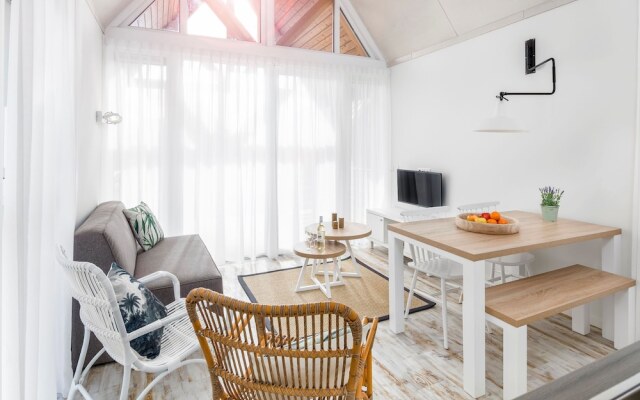 Modern Lodge Near the Beach