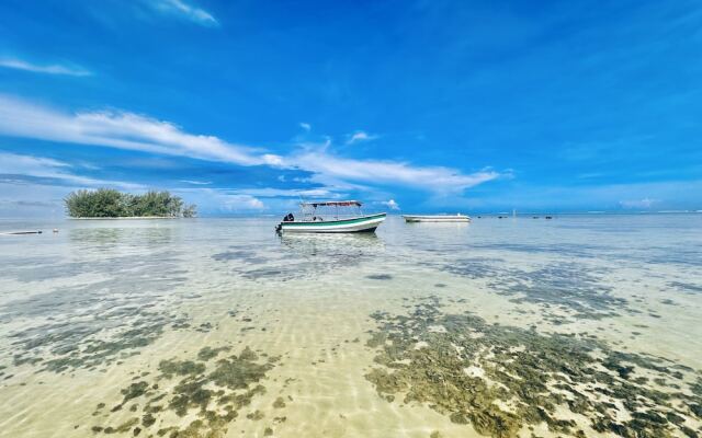 Niu Beach Hotel Moorea