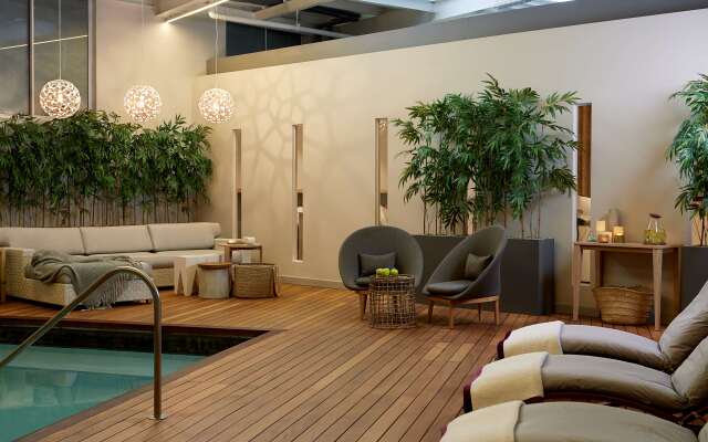 Radisson Collection Hotel, Waterfront Cape Town