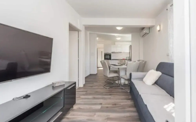 Modern Apartment in Pakostane With Barbecue
