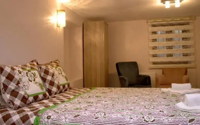 Taksim Home Suits