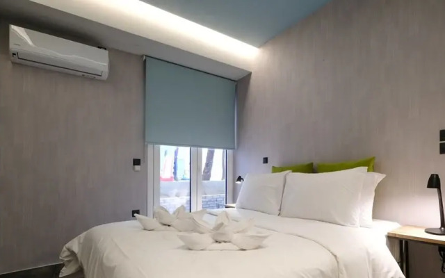Convenient homm Flat, centre of Glyfada, Metaxa st