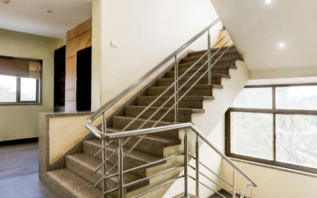 Townhouse 900 Hotel Surya Palace