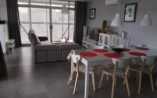La CASA GRIS