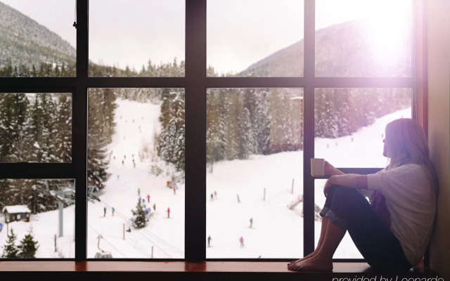 Pan Pacific Whistler Mountainside