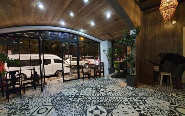 Connector Hostel by OYO Rooms