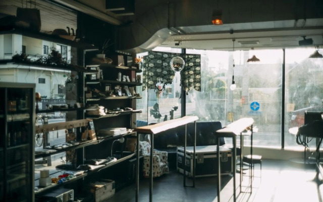 AIEN Coffee and hostel