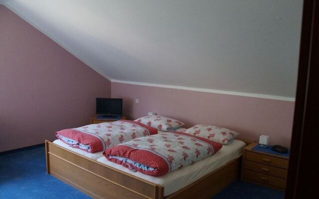 Winzerhotel - Restaurant zum Moselstrand