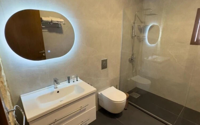 VillaRosa Luxury Boutique