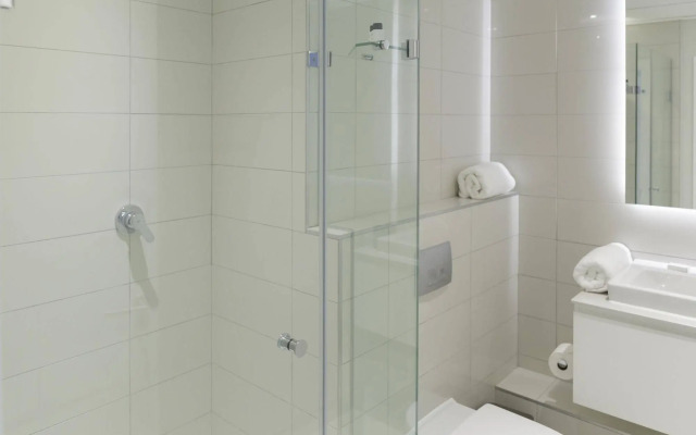 Triangle Luxury Suites by Totalstay