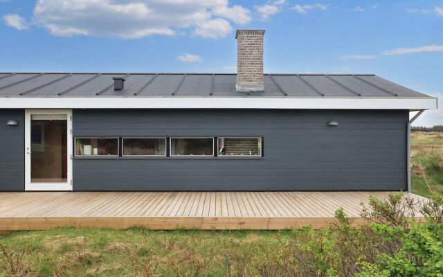 Cozy Holiday Home in Lokken near Coast